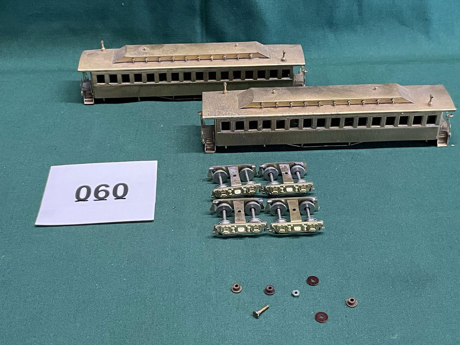 1950's Set of 2 Solid Brass HO Scale Rolling Stock (1 of 6)