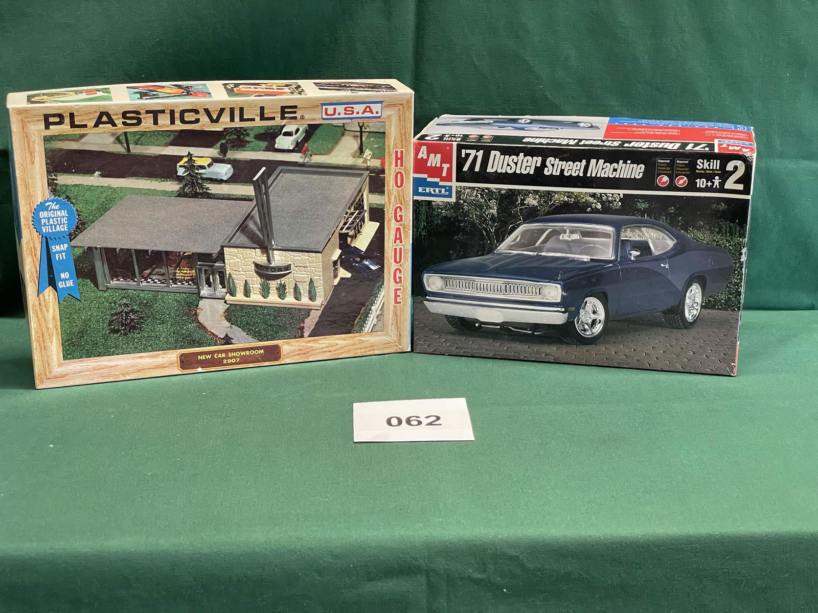 (2) Model Kits, AMT and Plasticville (1 of 6)