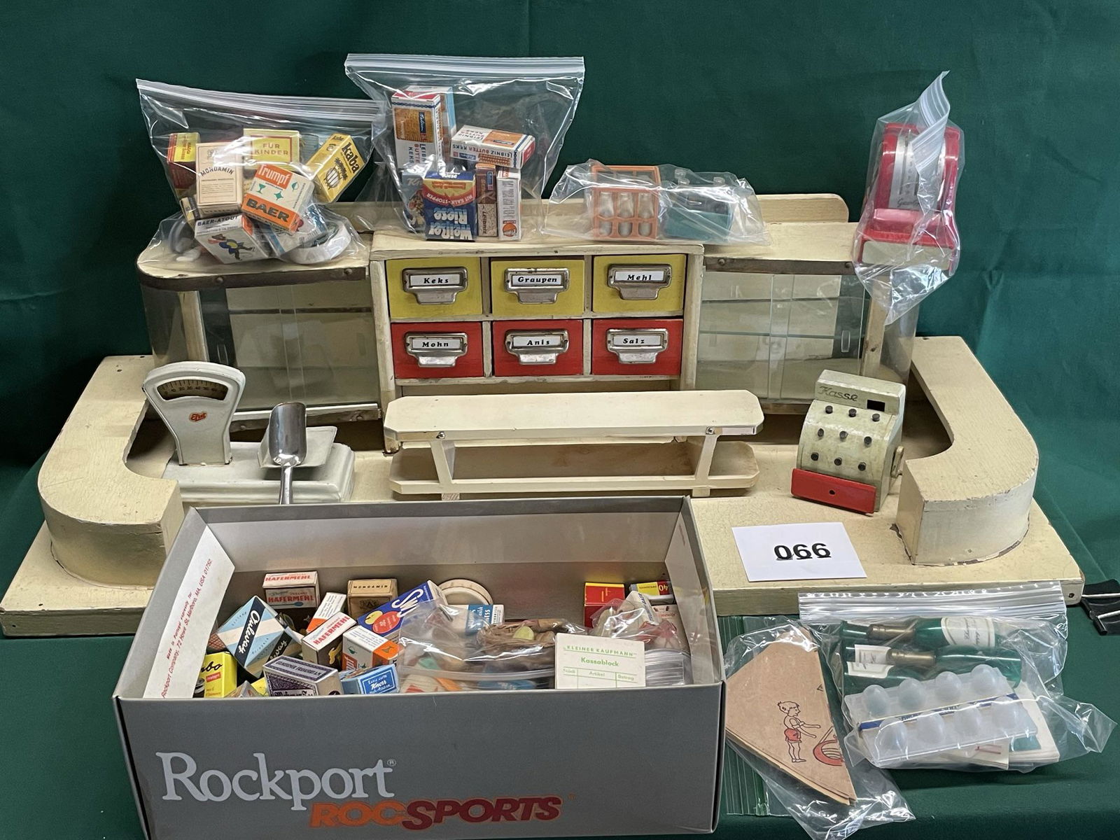 1930's Modern German Deluxe Grocery Store (1 of 14)