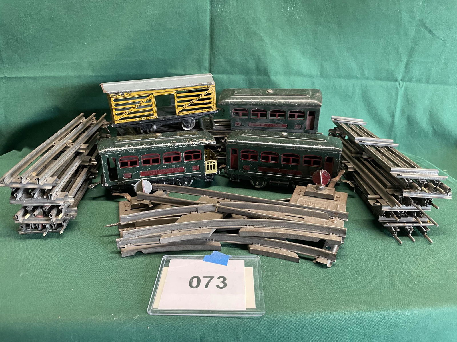 Lionel train set early tin (1 of 15)
