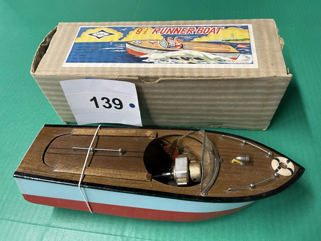 1950's Japanese toy pond motor boat by NKK (1 of 5)