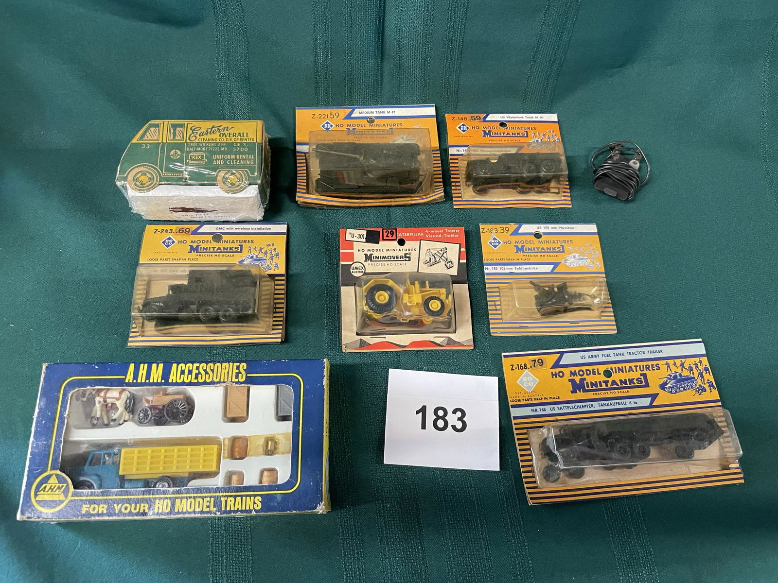 8 Minitanks 1 Minimovers, 1 A.H.M accessory set (1 of 17)