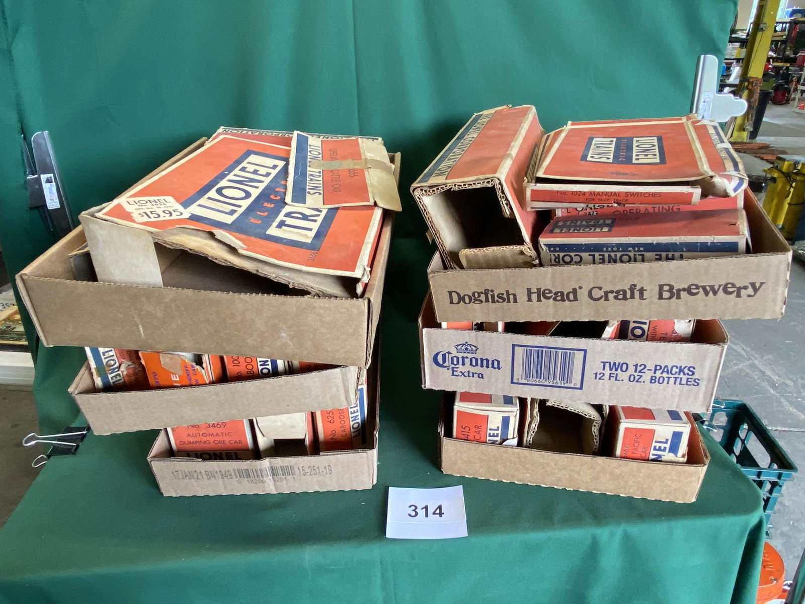 Misc. Empty Lionel train boxes (1 of 19)