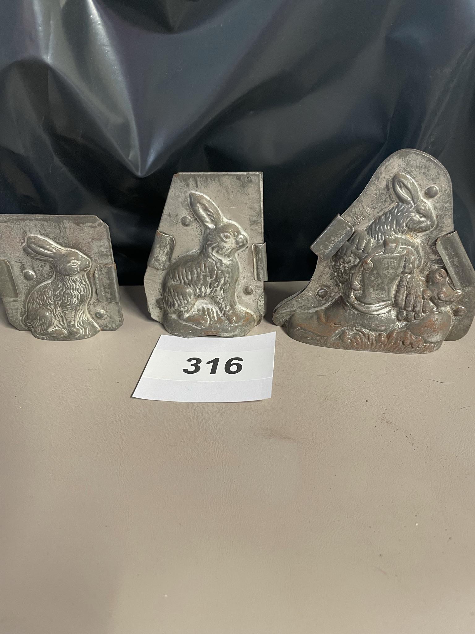 3 Bunny chocolate molds (1 of 5)
