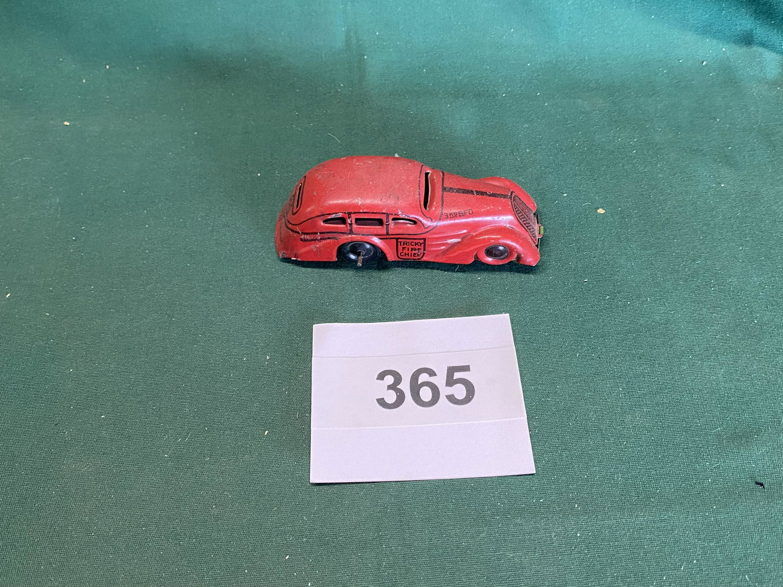 Marx Tricky Fire Chief Tin litho wind-up (1 of 4)