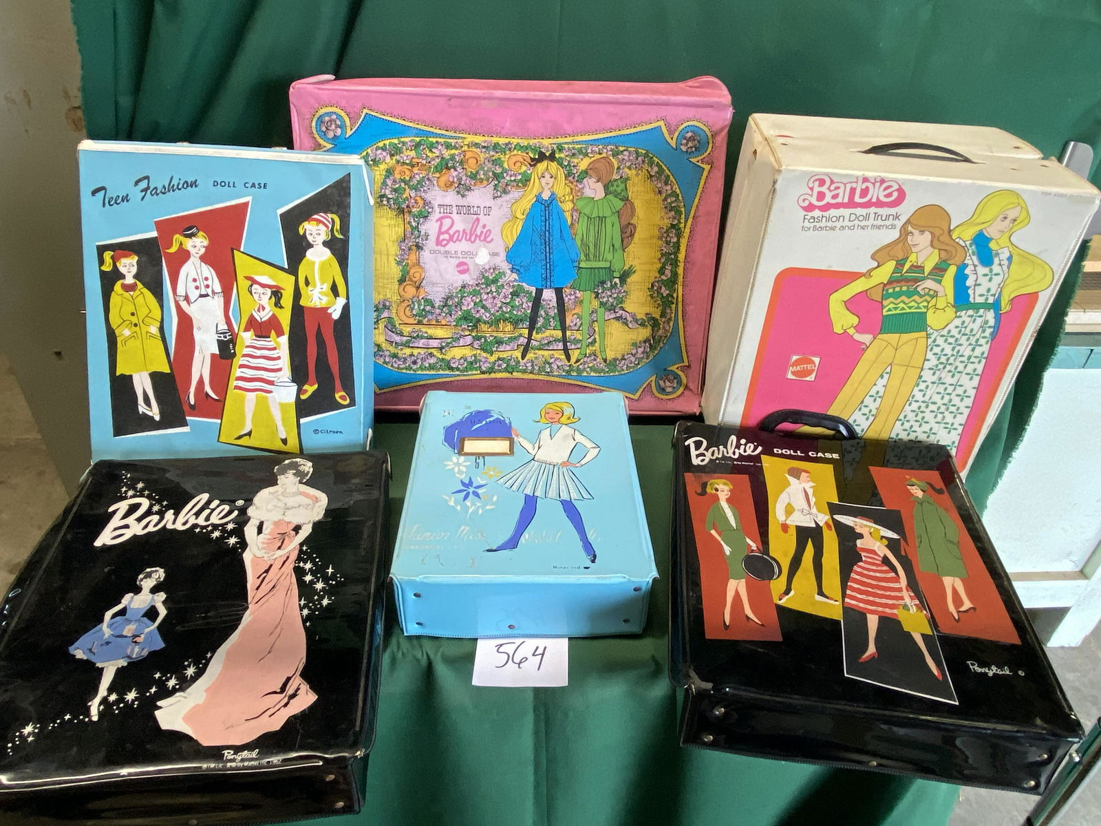 7 Doll cases with dolls and cloths (1 of 18)