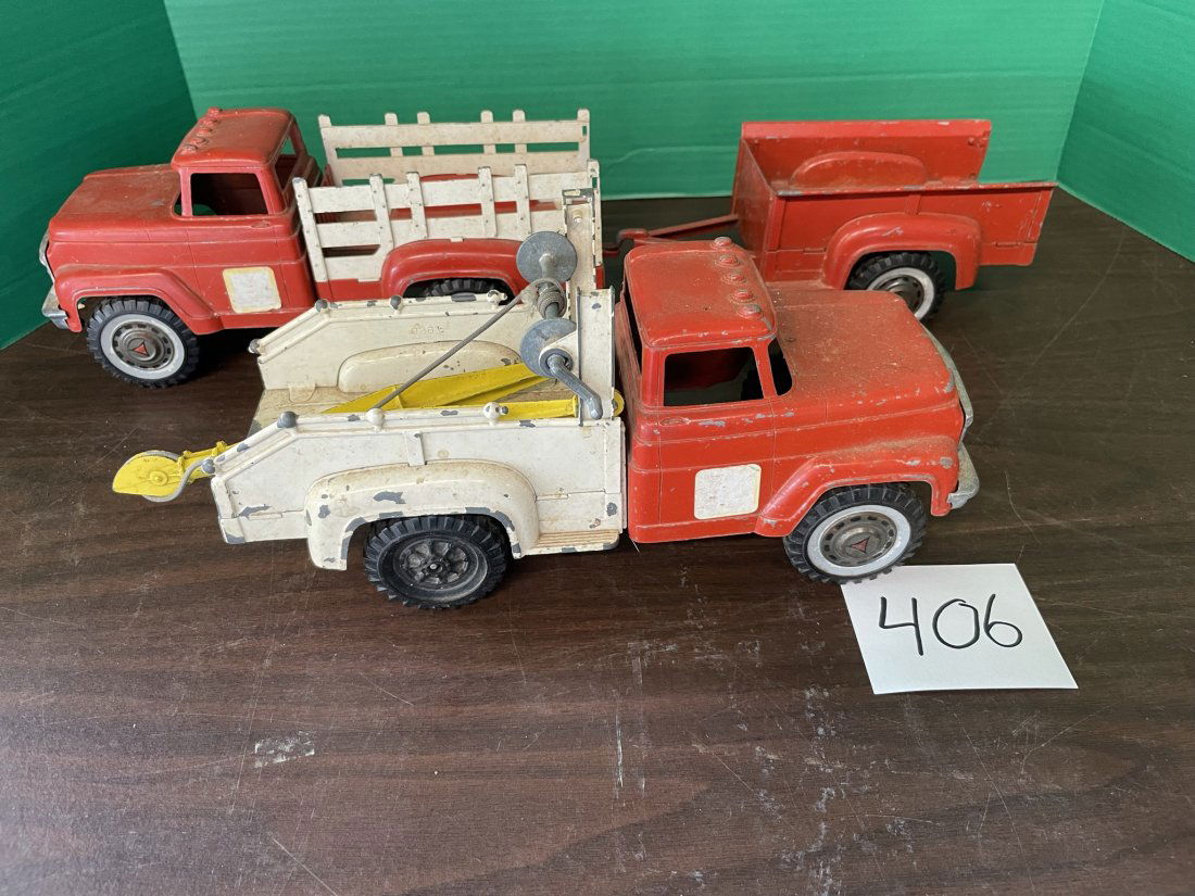 3 Piece Hubley die cast truck set (1 of 12)