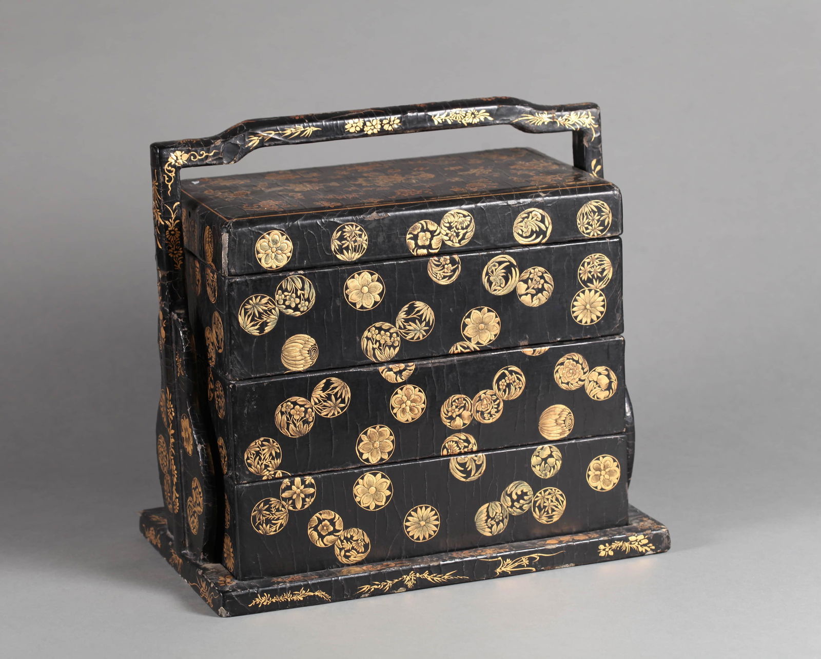 Black Lacquer Flower Loop Handle Picnic Box (1 of 5)