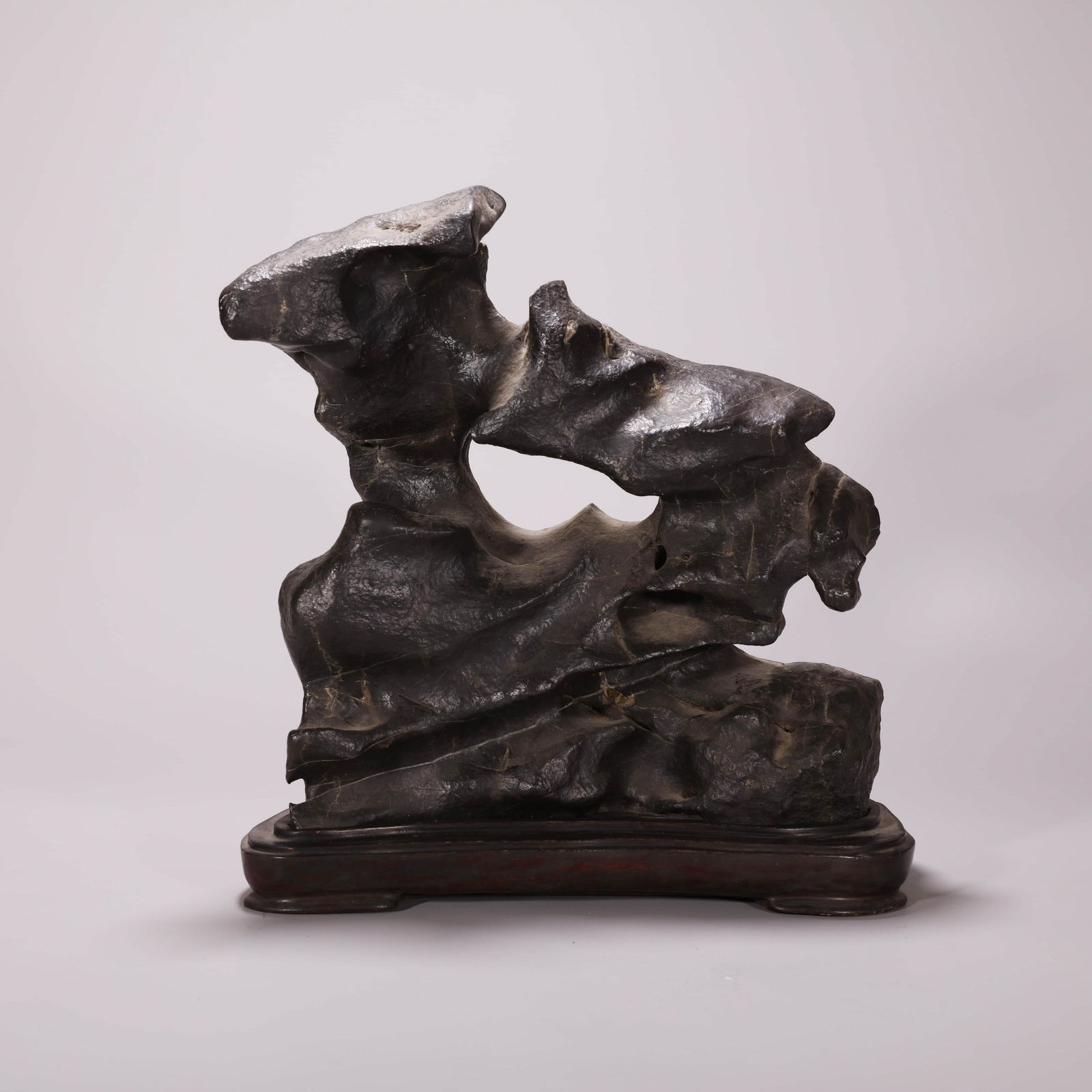 Lingbi Stone Decoration Boulder (1 of 8)