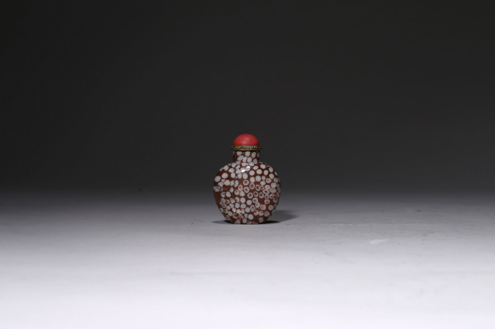 Fish Roe Stone Snuff Bottle (1 of 4)