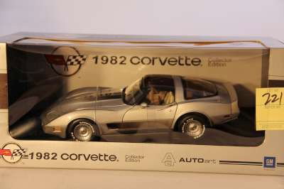 AUTO ART 1982 CORVETTE: AUTO ART 1982 CORVETTE