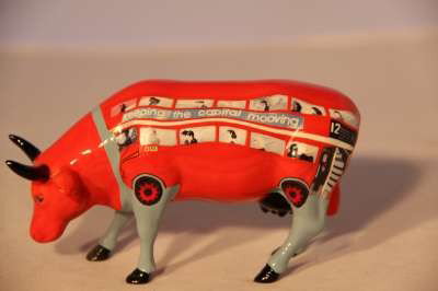 COW PARADE COW BUS # 7321: COW PARADE COW BUS # 7321