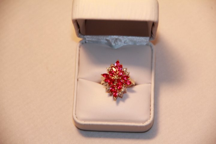 4 ct. Ruby Dinner Ring Sterling Silver: 4 ct. Ruby Dinner Ring Sterling Silver
