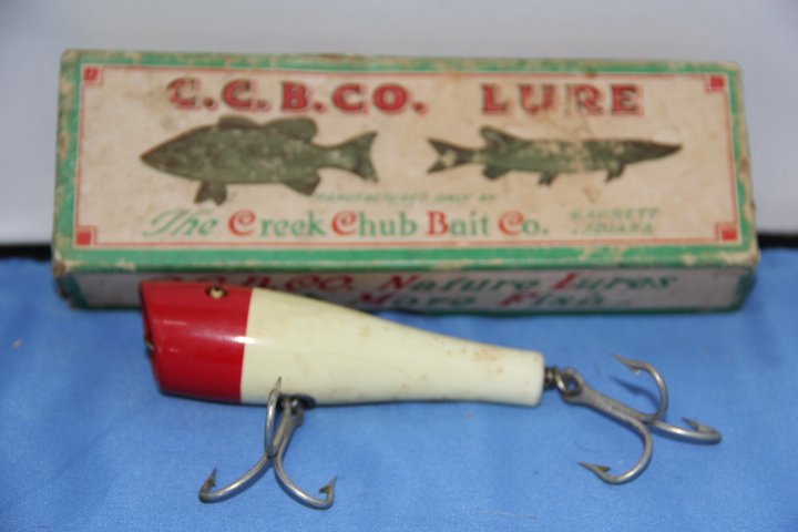 Creek Chub Bait Co. Lure: 14-6004 Vintage Spinning Plunker fishing lure by C.C.B.Co ., Garrett, Ind. Original box.