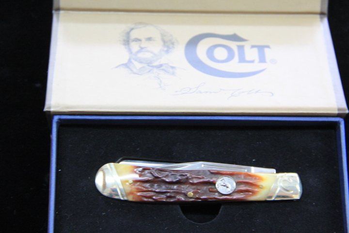Colt CT 212 Knife: 24-2565 Colt CT 212 knife.