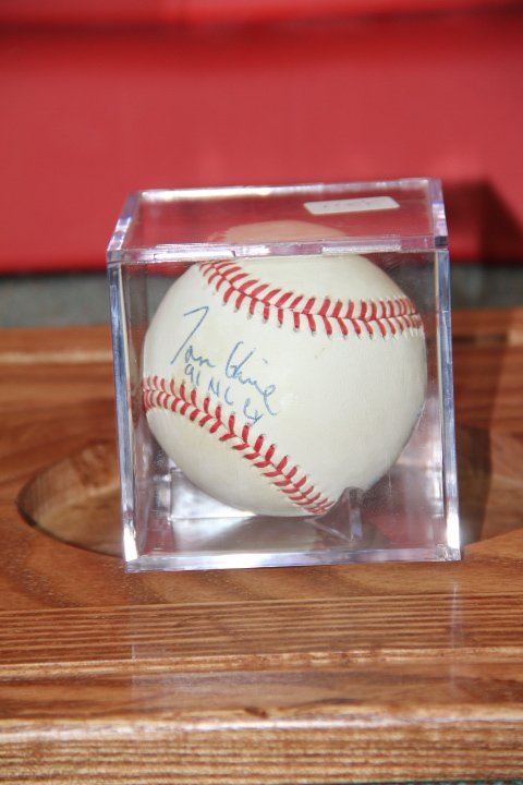 Tom Glavine 1991 Cy Young Baseball Autographed: 300-2211 Tom Glavine 1991 Cy Young.