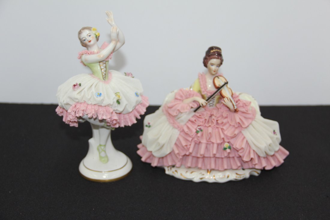 Two Dresden figurines (1 of 2)