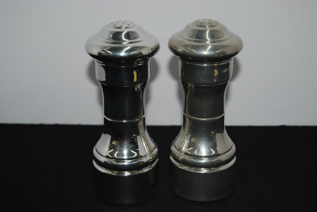 Empire Pewter salt and pepper grinders (1 of 1)
