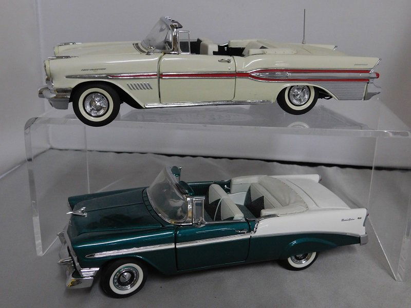 Pair of Franklin Mint Cars (1 of 1)