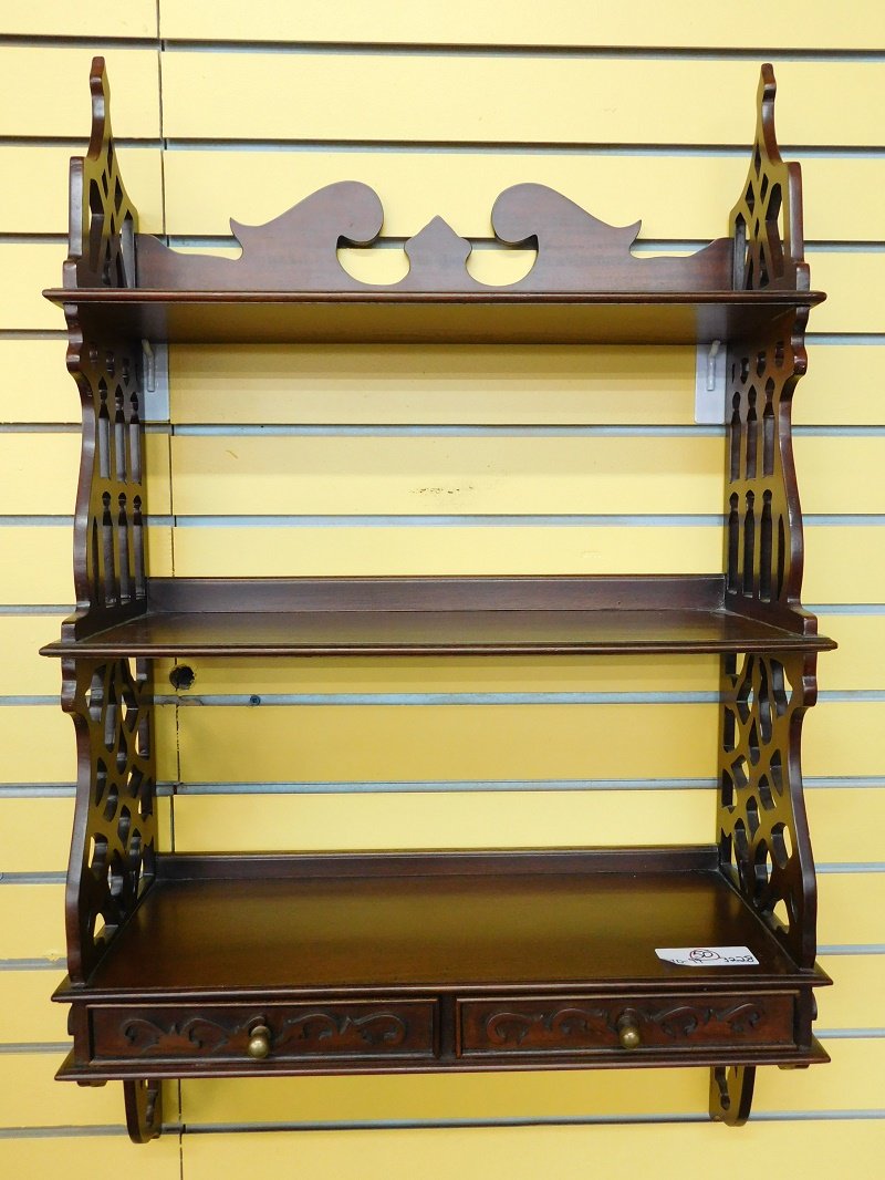 Mahogany Chippendale Wall Shelf (1 of 3)