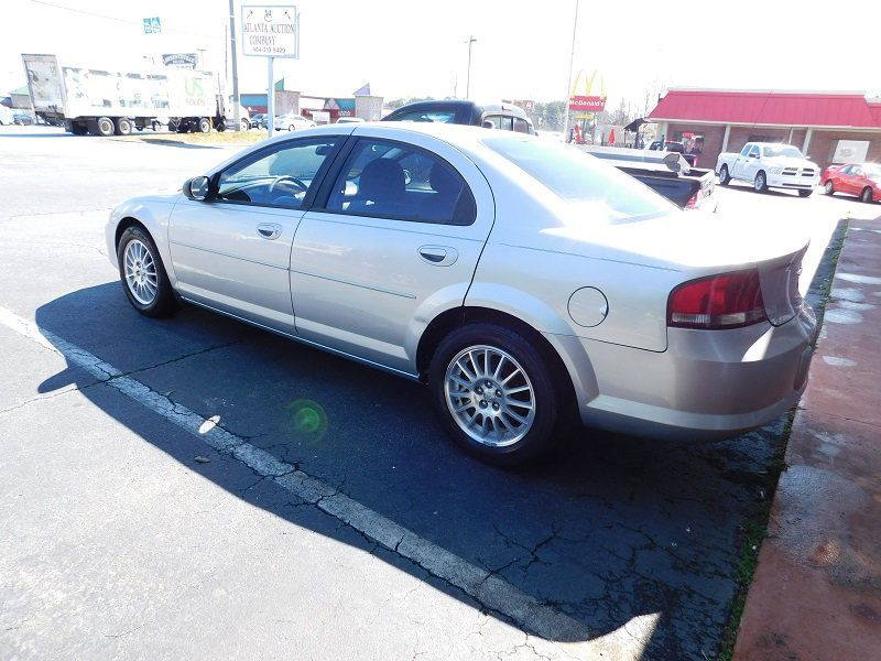 2004 Chrysler Sebring 2.4 liter engine. (1 of 7)