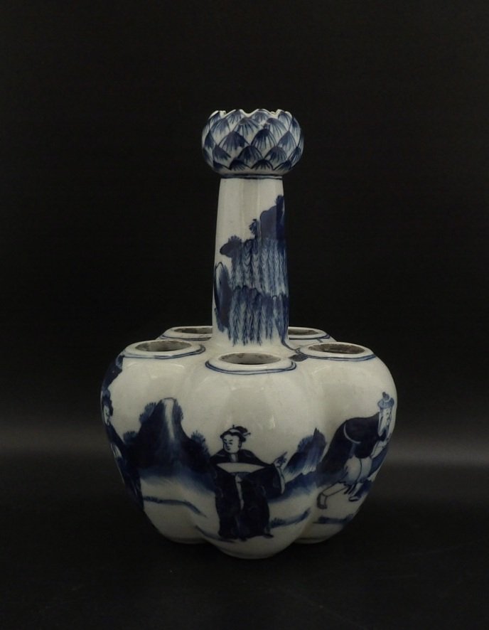 Chinese Blue and White Porcelain Lotus Top Tulip Vase (1 of 6)