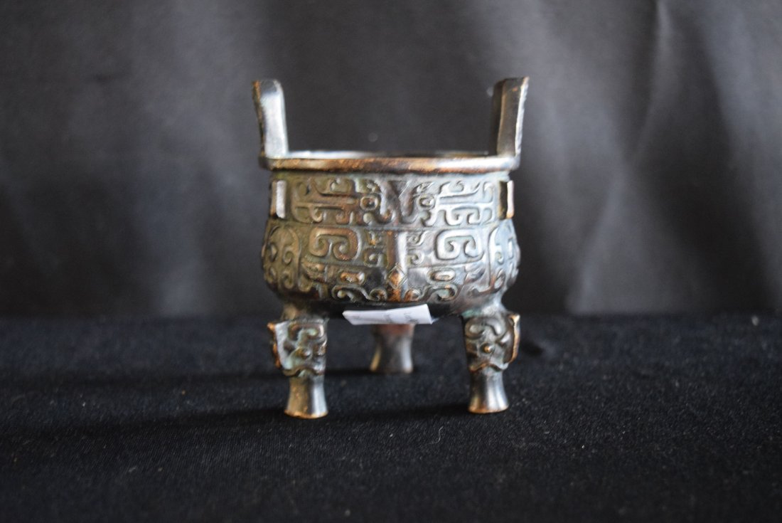 Chinese Bronze Incense Burner: Chinese Bronze Incense Burner. H 4"