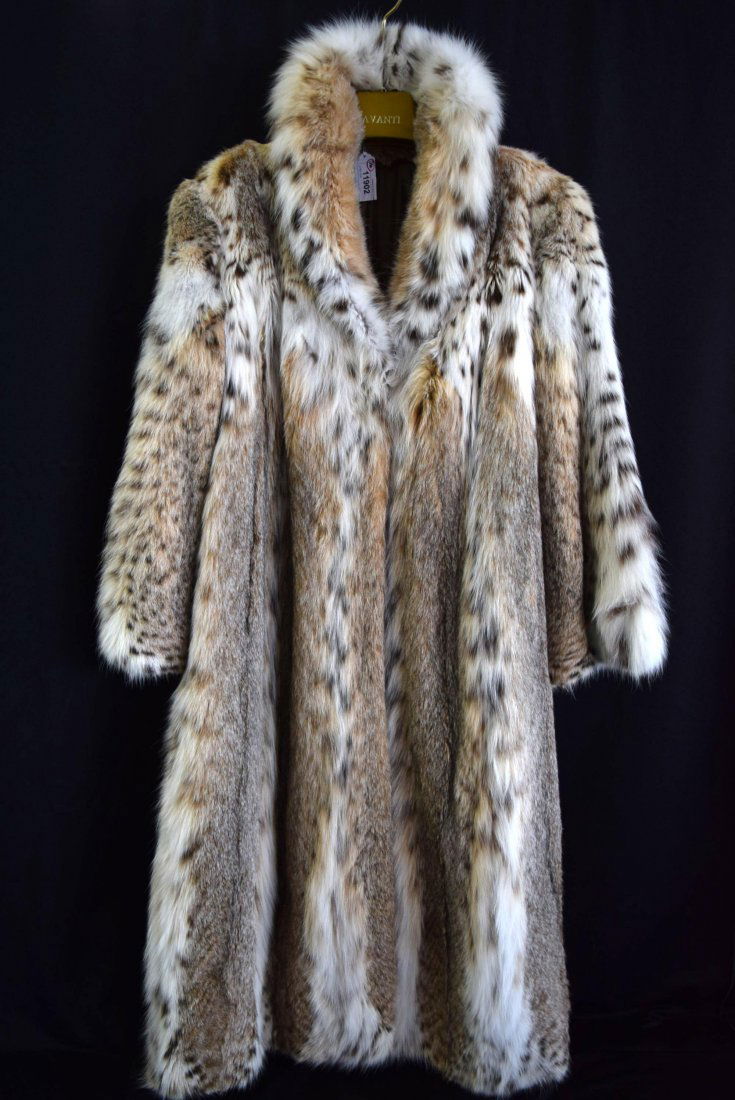 Ladies Full Length Lynx coat (1 of 7)