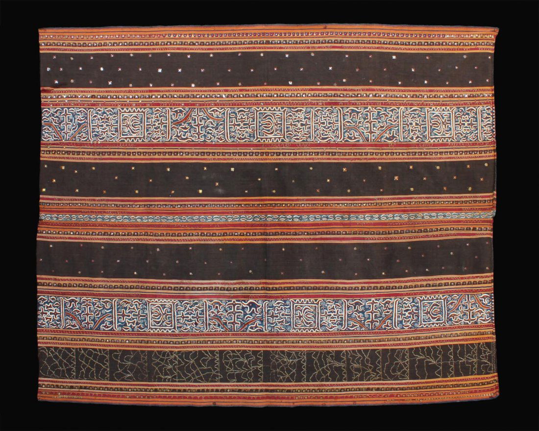 Ceremonial Woman's Sarong "Tapis" (1 of 10)