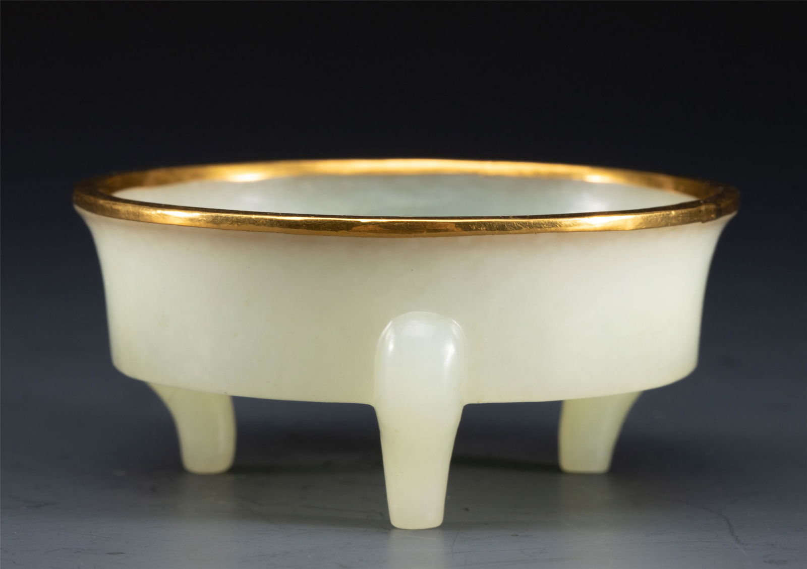 A CHINESE GILDING MOUNTED JADE TRIPOD WASHER (1 of 8)