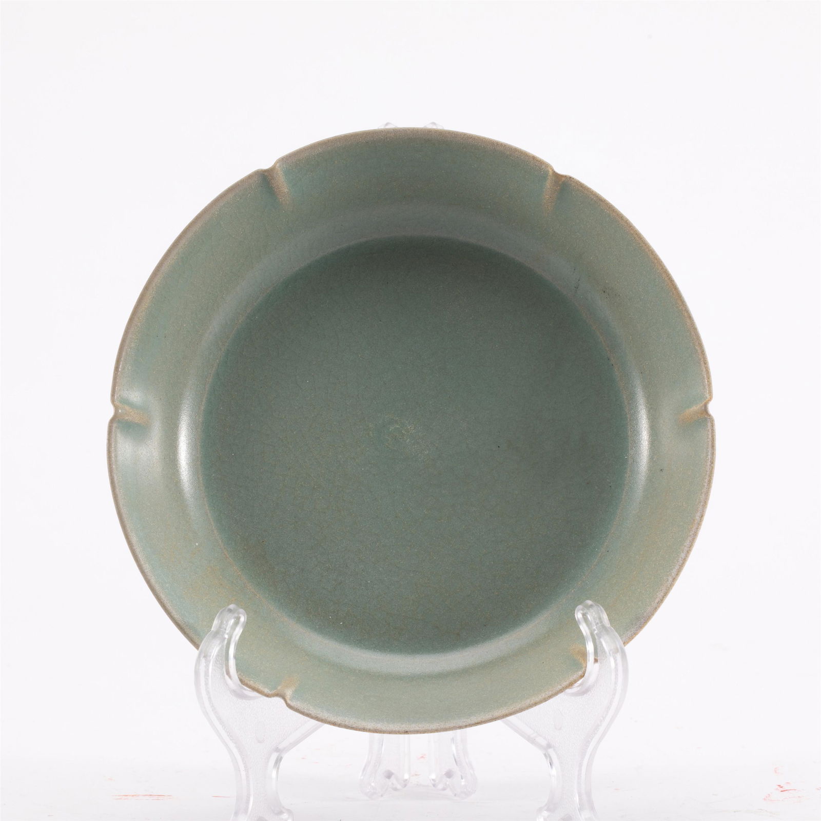 A CHINESE CELADON GLAZE PORCELAIN BOWL (1 of 7)