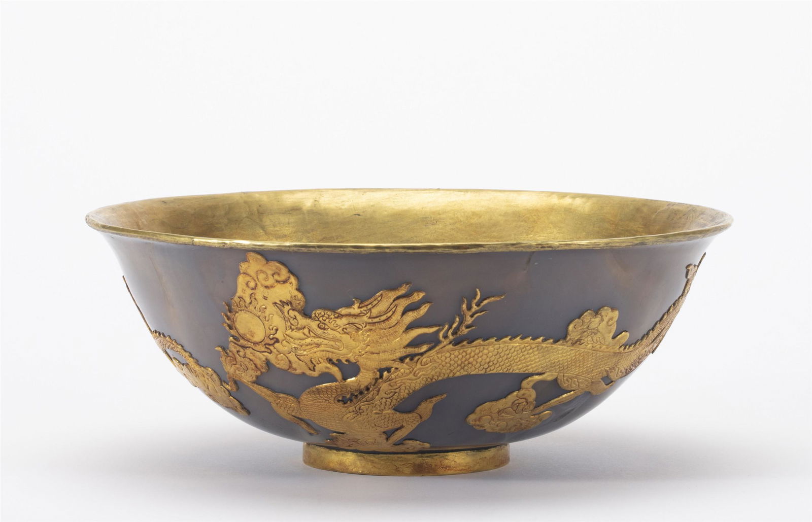 A CHINESE BRONZE-GILT MOUNTED AGATE BOWL (1 of 9)