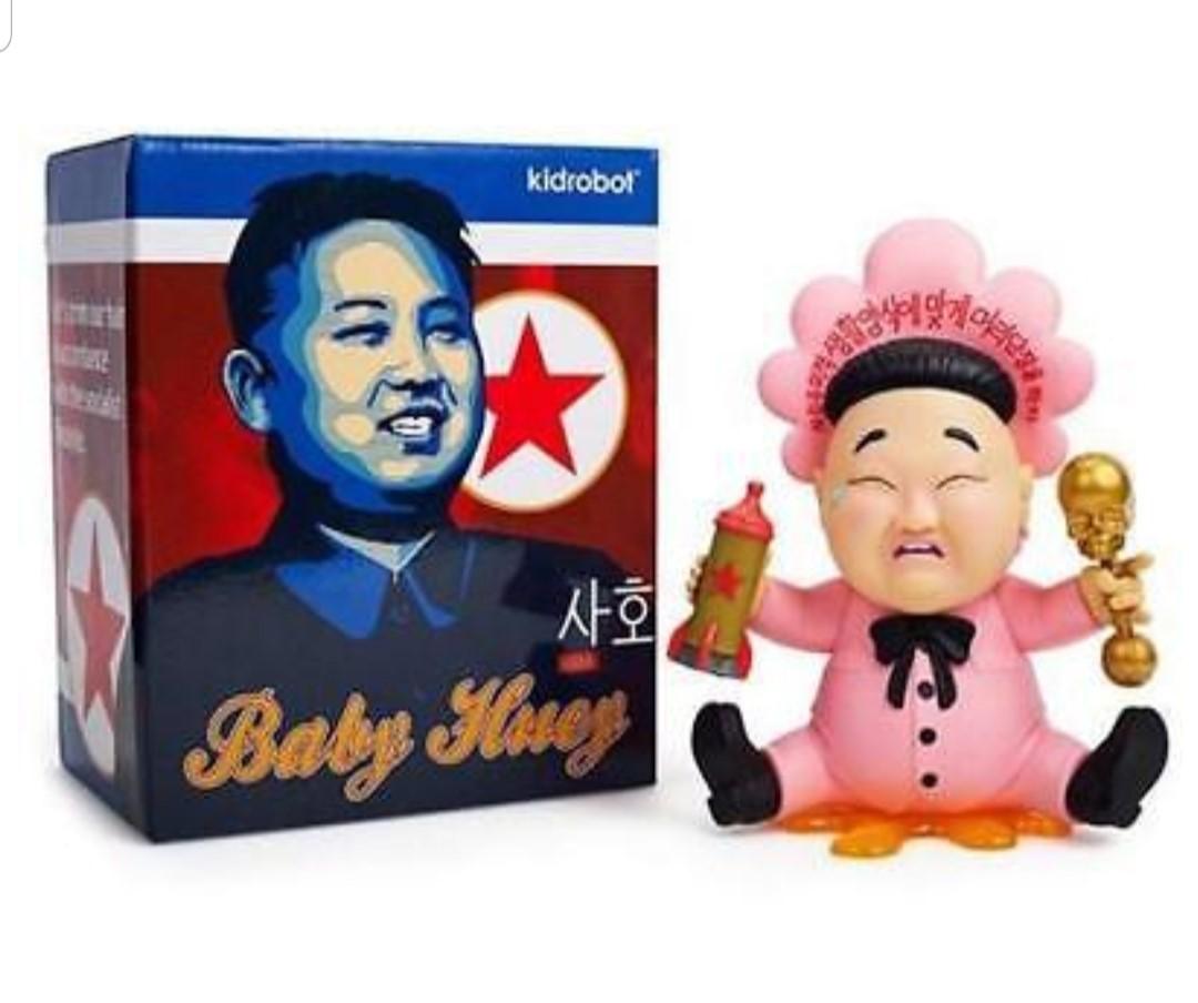 FRANK KOZIK Baby Huey (Pink Edition): KOZIK FRANKMadrid (Spain) 1962Baby Huey (Pink Edition)2015Scultura Vinile/vinyl sculpture22,00x17,50x10,00 Scultura in edizione limitata, prodotto Kidrobot. Edizione limitata sold out del 2015. Compre