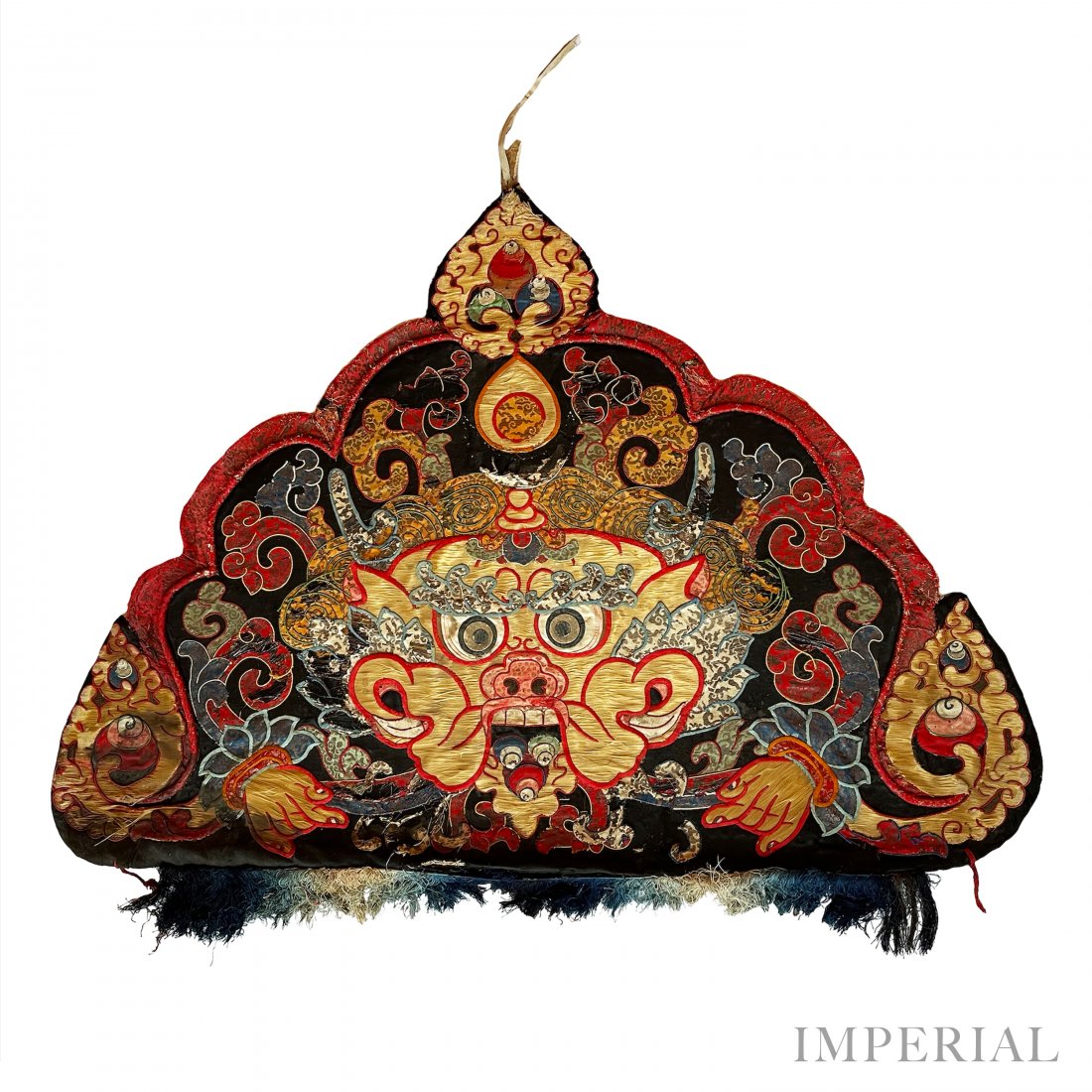 A LARGE DAMASK SILK & BROCADE APPLIQUÉ, TIBET, 19TH C. (1 of 3)