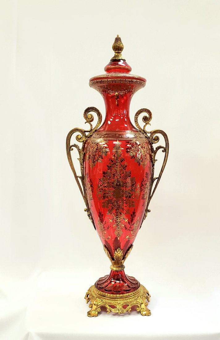 Decorative Large Venetian Style Red Glass Urn (1 of 10)