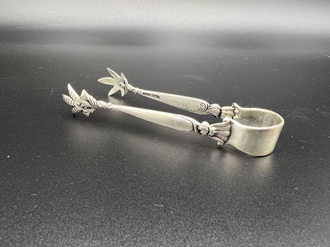 Romance Of The Sea by Wallace Sterling Sugar Tongs (1 of 6)