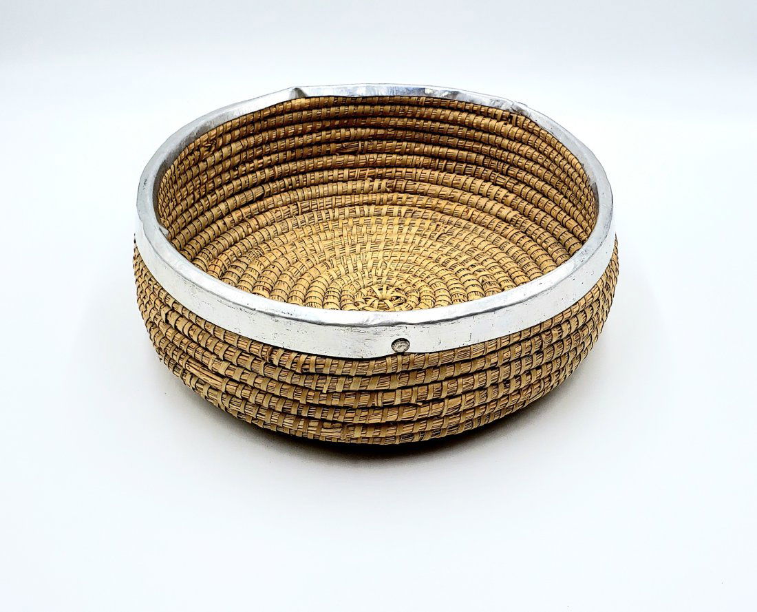 Hand-Crafted Kaisa Grass Metal Rim Basket (1 of 6)