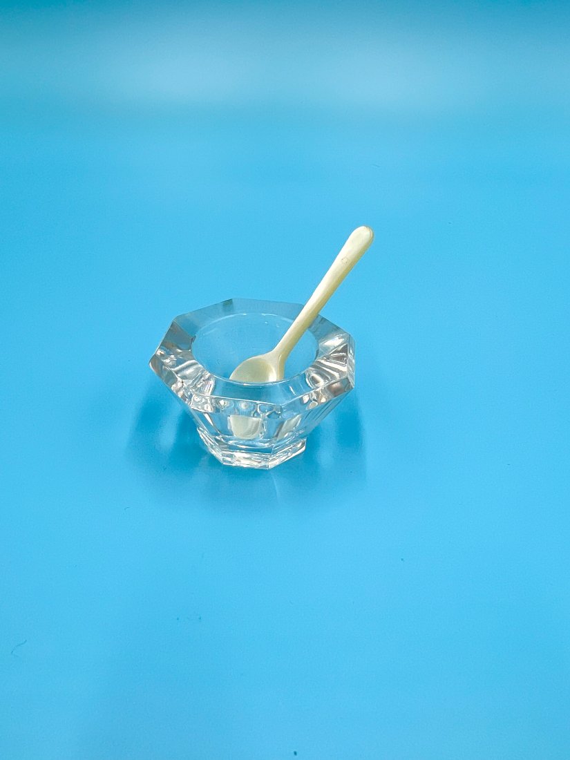 Vintage Small Caviar Crystal Bowl and Mother of Pearl Spoon (1 of 7)