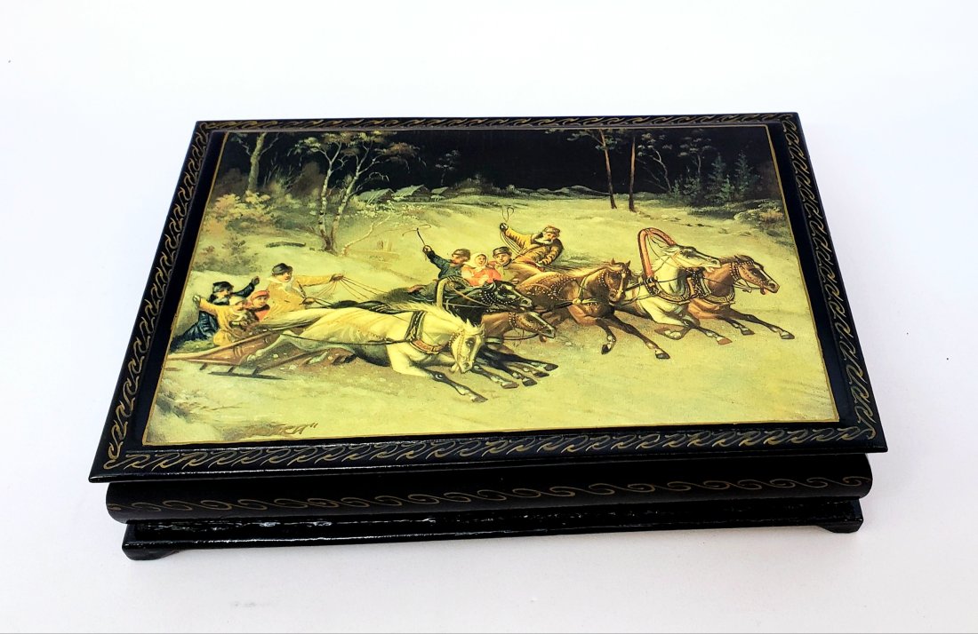 Vintage Russian Black Lacquer Trinket Box (1 of 8)