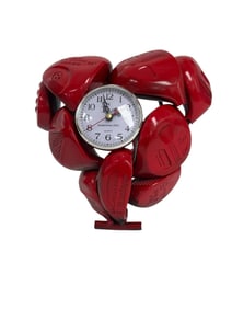 Golf Art Heart-Shaped Table Clock