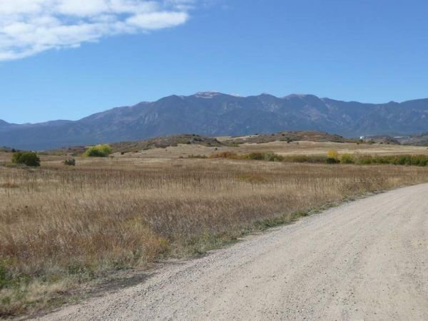 COLORADO MTNS LOT 6000' ELEVATION, NO RESERVE