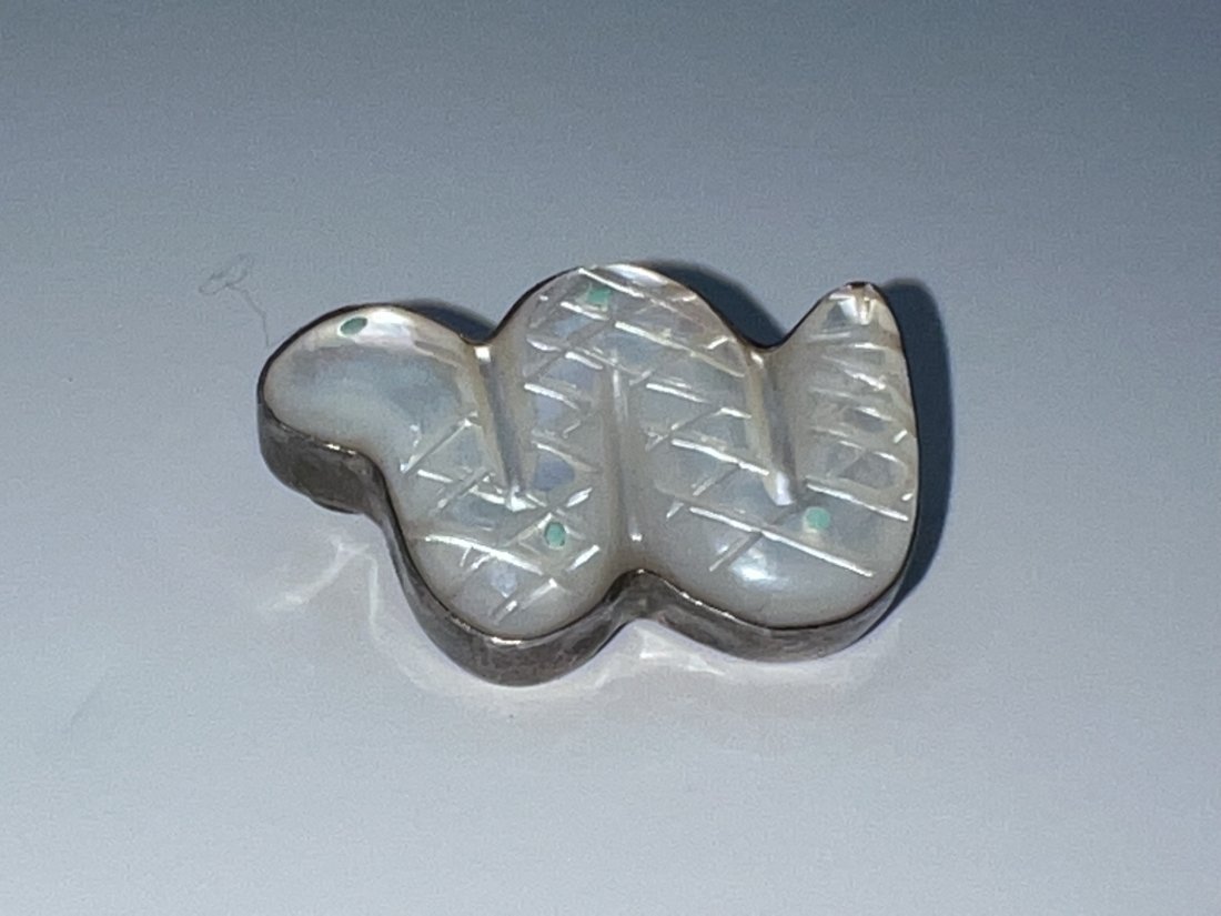 Native Navajo Sterling Silver MOP Snake Fetish Pendant Brooch 1.2 Inches High (1 of 4)