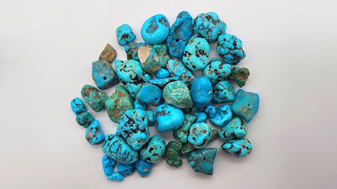 Large Lot Of Loose Rough Turquoise Nuggets 640 Carats (1 of 1)