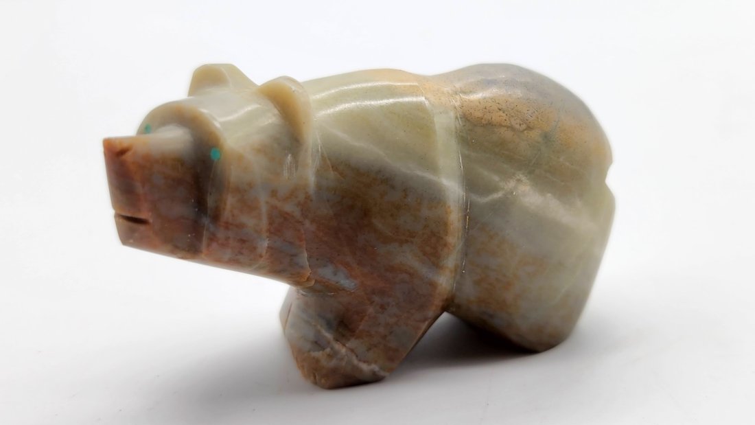 Native Zuni Carved Stone Bear Fetish 2.52 Inches Long (1 of 2)