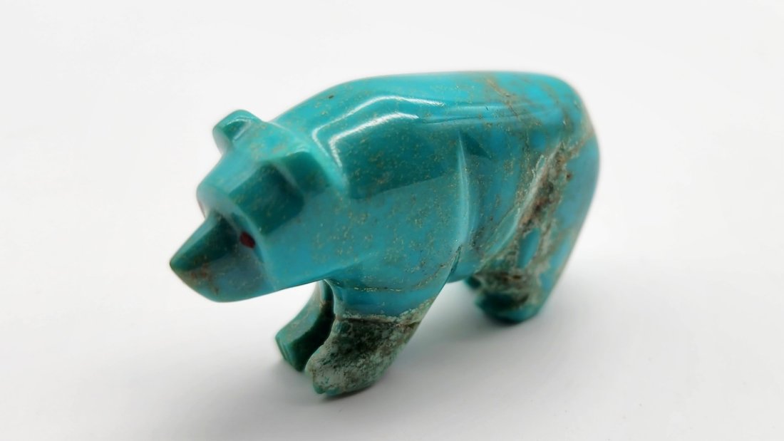 Native Zuni Carved Turquoise Bear Fetish 1.95 Inches Long (1 of 2)