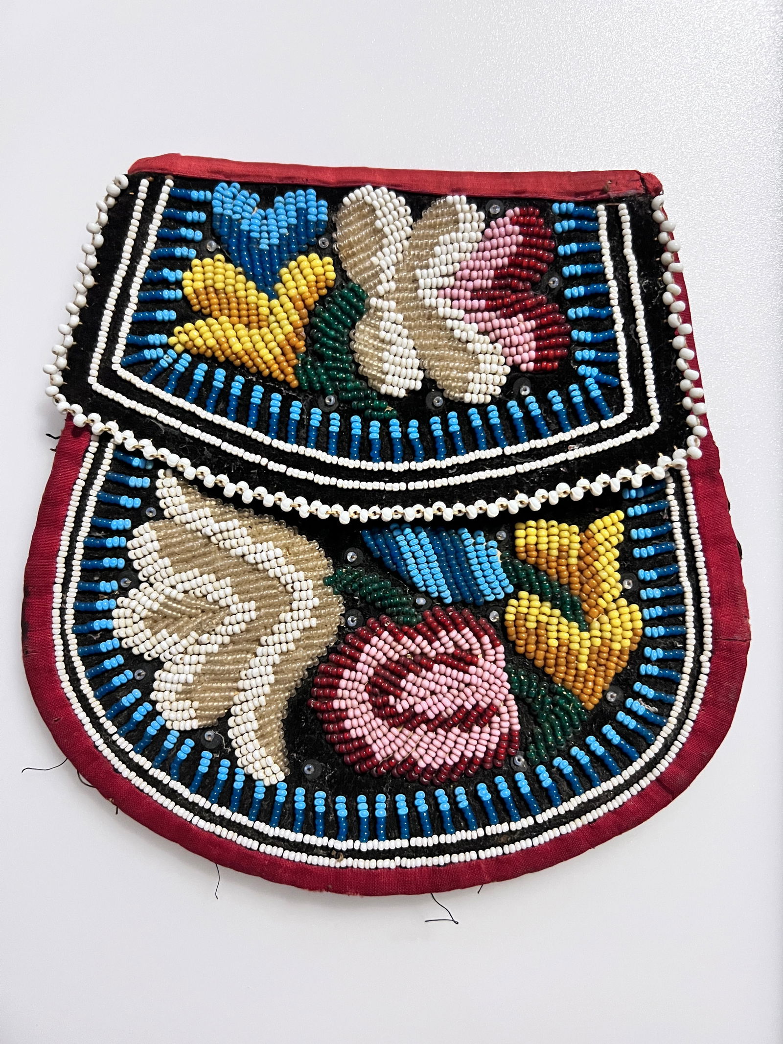 Antique Native Iroquois Beaded Pouch (1 of 7)