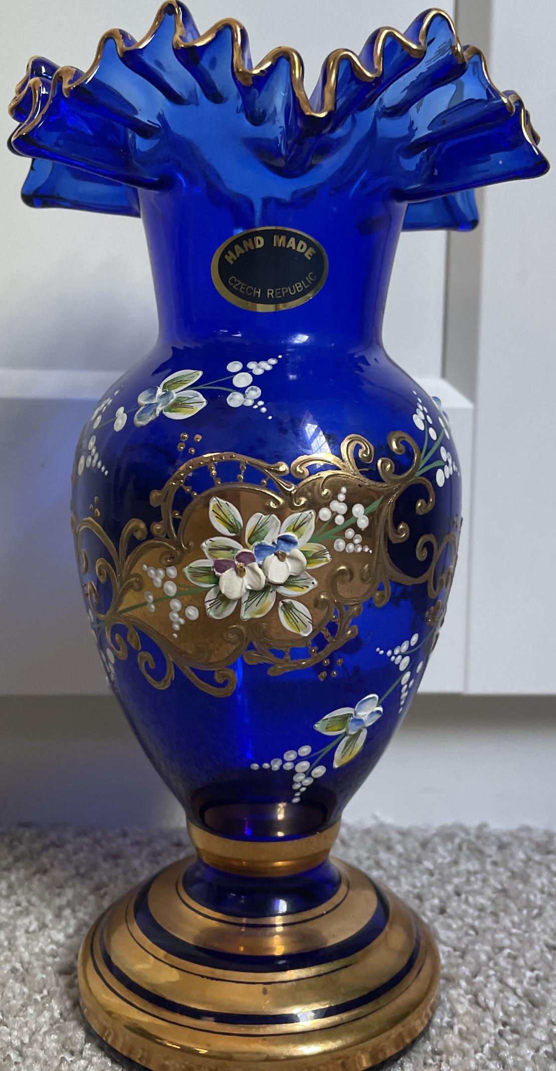Vase for Flowers Bohemian Glass Hand made CZECH REPUBLIC: Flower vase Bohemian Glass and painted in gold, height 8" approx