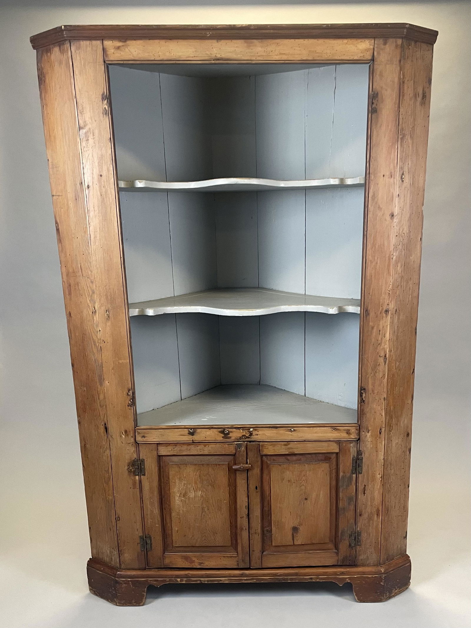 Antique 19th Century American Primitive Corner Cabinet (1 of 7)