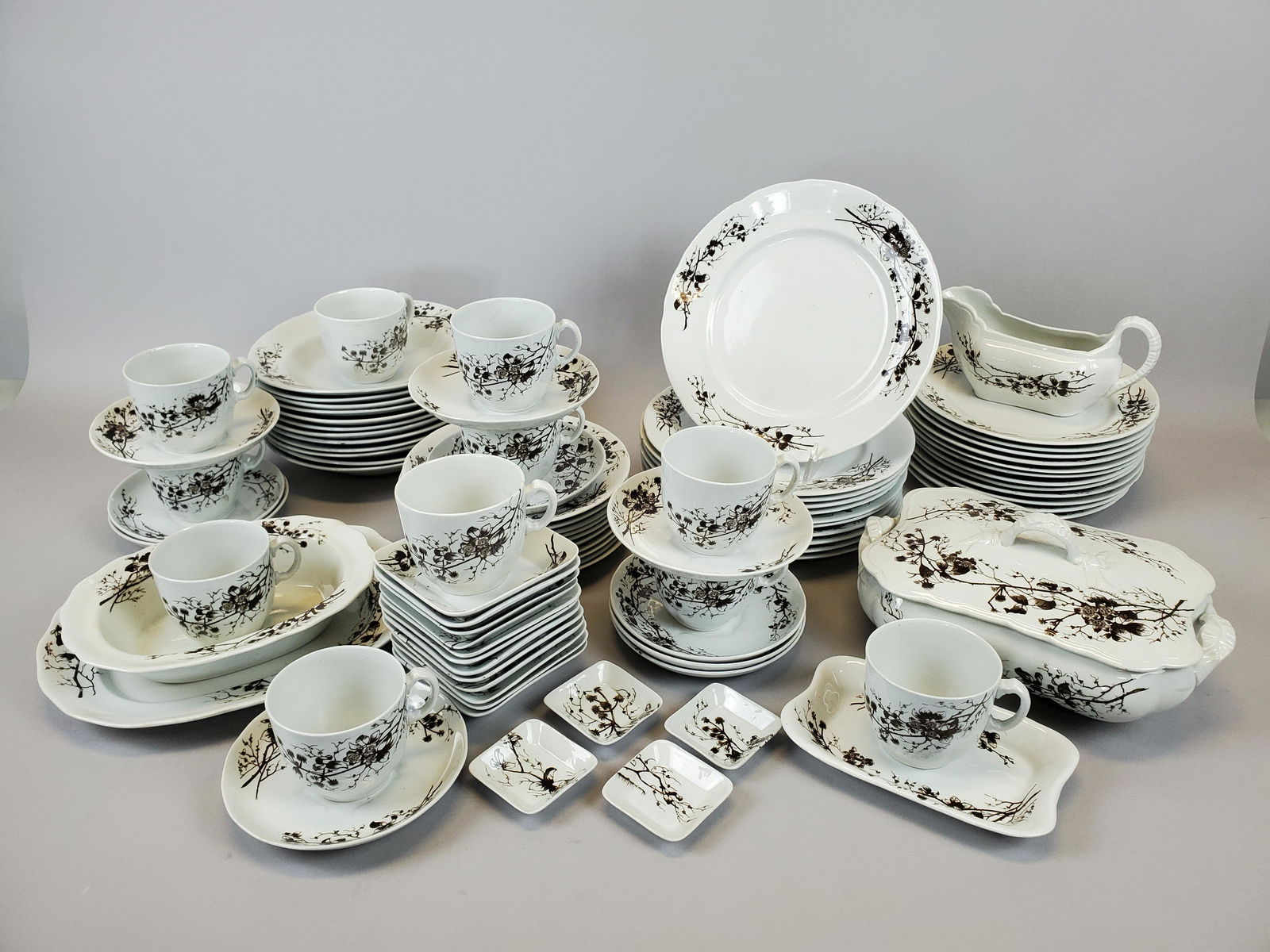 Turners Ironstone Aesthetic Style Part Dinner Service (1 of 11)