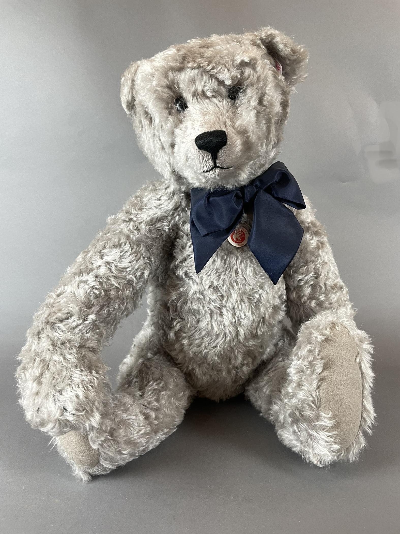 Steiff Grey Mohair Bear 2000, # 341/1500: Grey 2006 28" mohair bear with original tags / paperwork and drawstring bag. Limited edition, number 341 of 1,500. Condition like new.